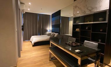 For rent studio condo in Khlong Toei, Bangkok