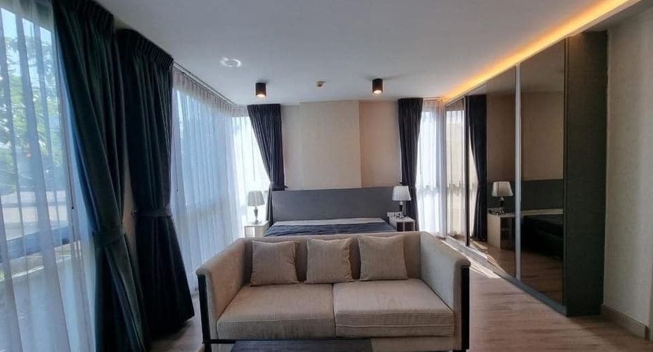 For rent 1 bed condo in Phra Khanong, Bangkok