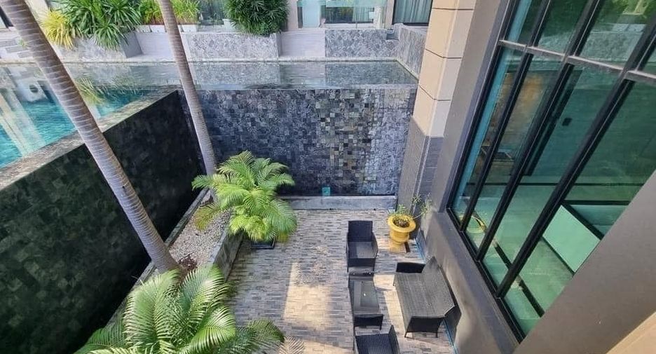 For rent 1 bed condo in Phra Khanong, Bangkok