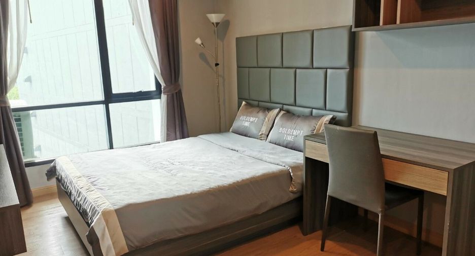 For rent 2 bedrooms condo in Chatuchak, Bangkok