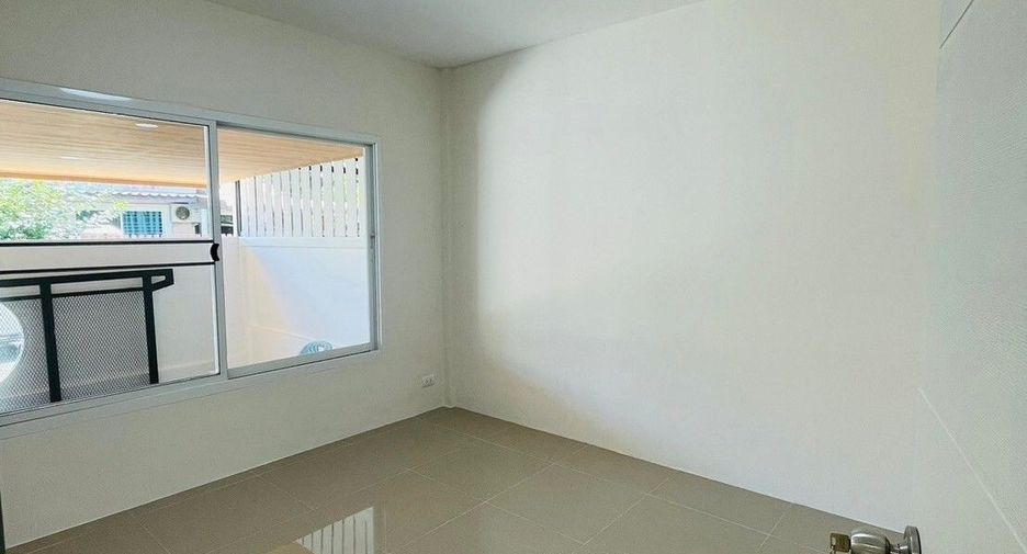 For sale 3 bedrooms townhouse in Thalang, Phuket
