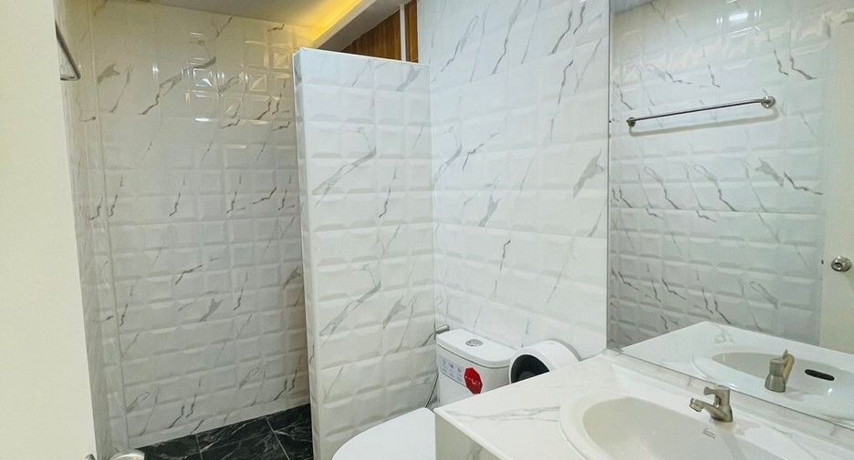 For sale 3 bedrooms townhouse in Thalang, Phuket