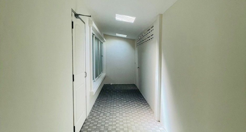 For sale 3 bedrooms townhouse in Thalang, Phuket