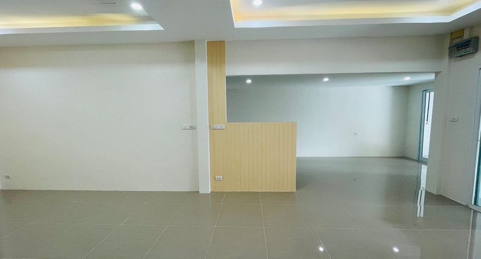 For sale 3 bedrooms townhouse in Thalang, Phuket