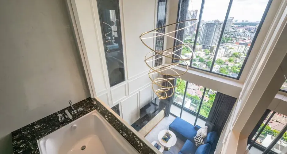 For sale 2 bedrooms condo in Khlong Toei, Bangkok