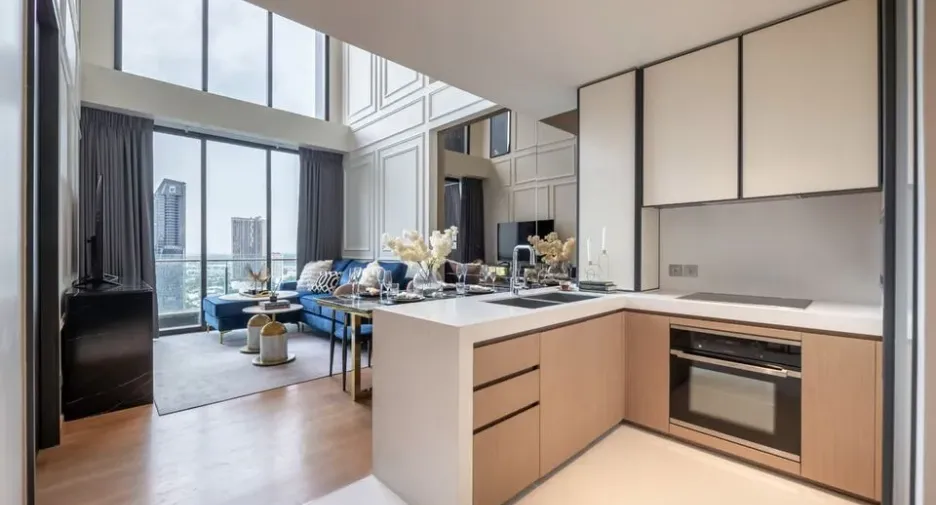 For sale 2 bedrooms condo in Khlong Toei, Bangkok
