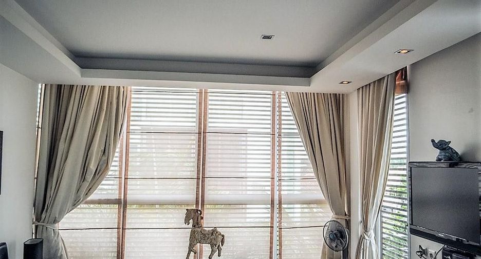 For sale and for rent 4 bedrooms villa in Mueang Phuket, Phuket