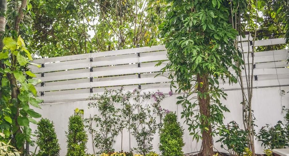 For sale and for rent 4 bedrooms villa in Mueang Phuket, Phuket