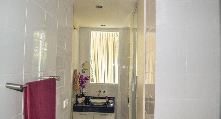 For sale and for rent 4 bedrooms villa in Mueang Phuket, Phuket