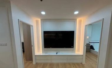 For rent 2 bedrooms apartment in Watthana, Bangkok