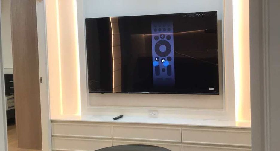 For rent 2 bedrooms apartment in Watthana, Bangkok