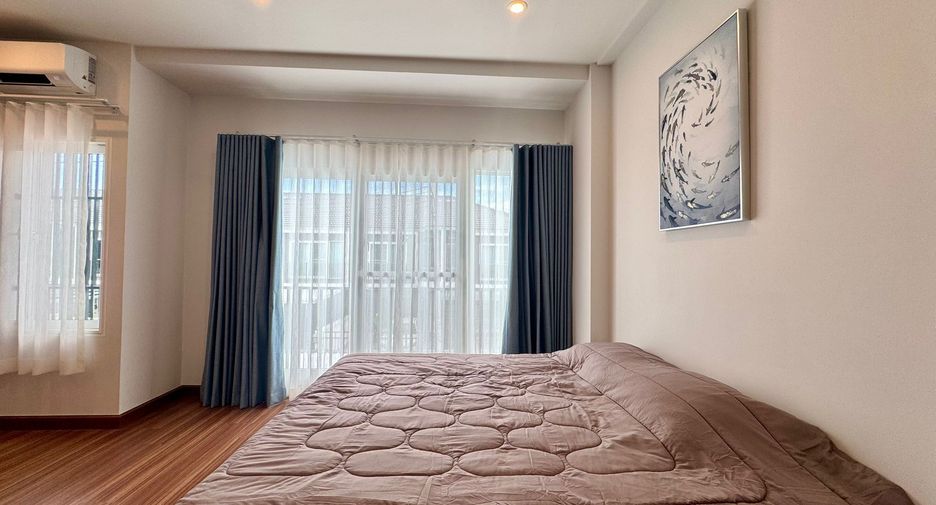 Reihenhaus zur Miete mit 3 Zimmer in Mueang Phuket, Phuket