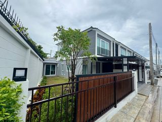 For rent 3 bedrooms townhouse in Mueang Phuket, Phuket