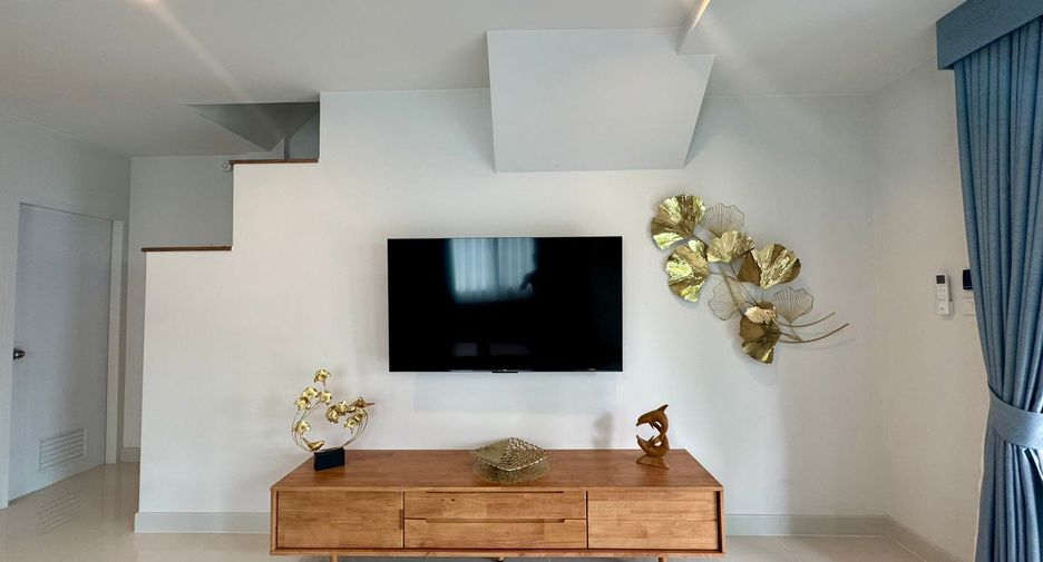 Reihenhaus zur Miete mit 3 Zimmer in Mueang Phuket, Phuket
