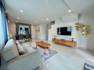 For rent 3 bedrooms townhouse in Mueang Phuket, Phuket