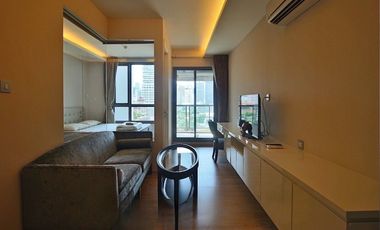 出售 和 出租 1 卧室 公寓 在 Watthana, 曼谷