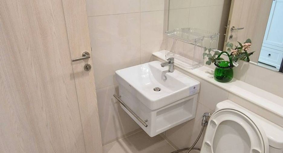 For sale and for rent studio condo in Pathum Wan, Bangkok