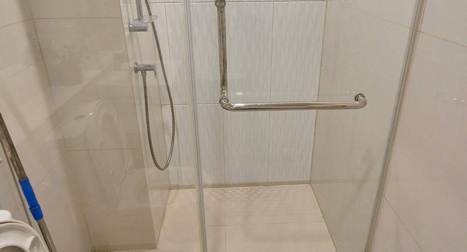 For sale and for rent studio condo in Pathum Wan, Bangkok