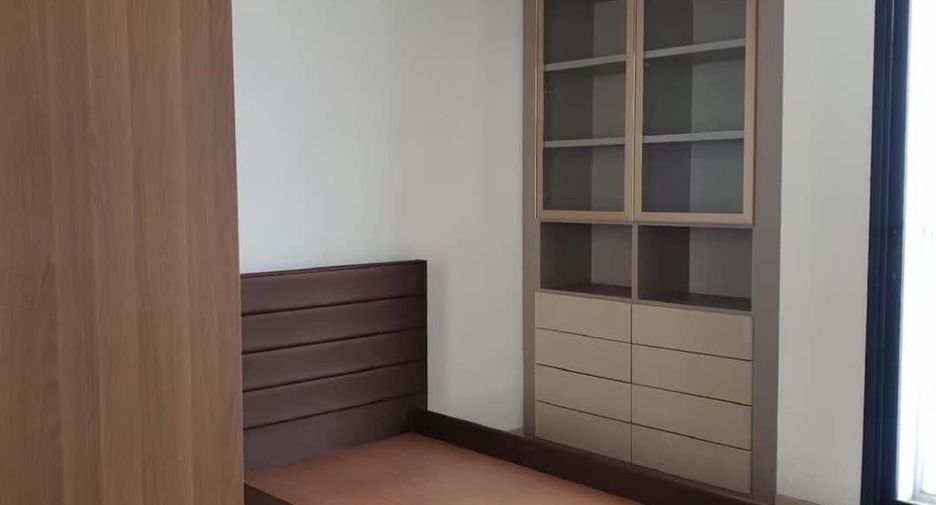 Продажа 3 спальни кондо в Патхум Щан, Бангкок