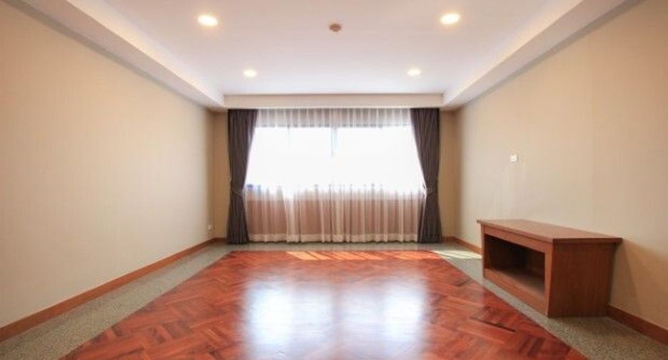 ให้เช่า 3 ห้องนอน คอนโด ใน วัฒนา, กรุงเทพฯ