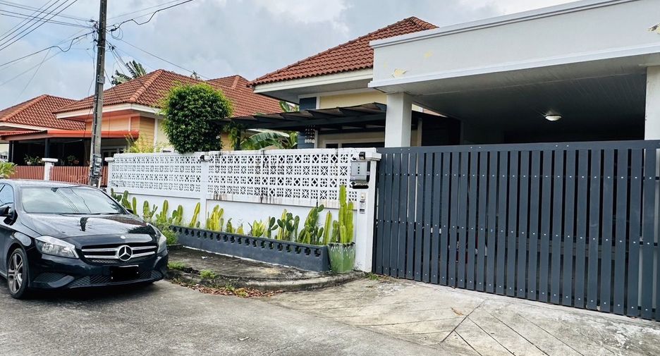 Haus zur Miete mit 2 Zimmer in Mueang Phuket, Phuket