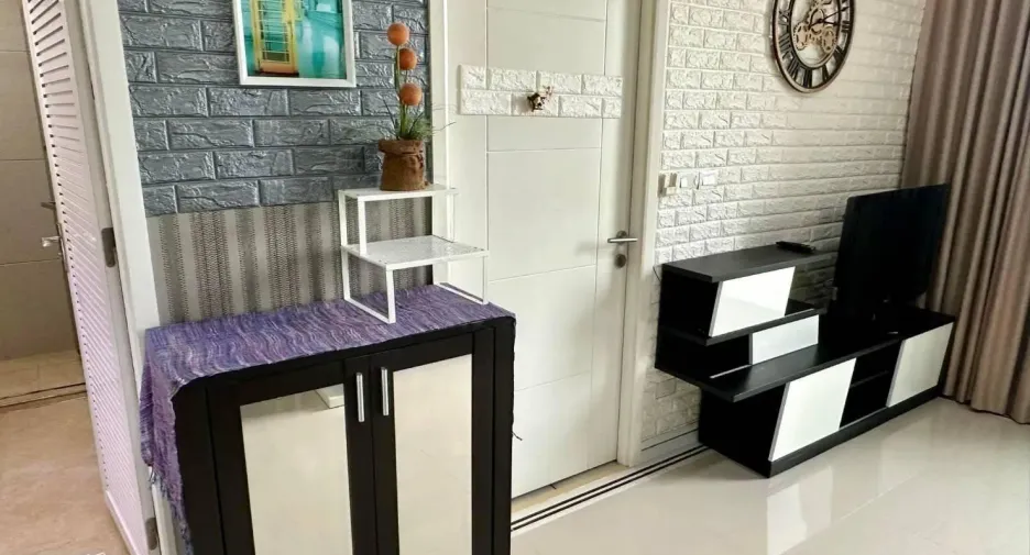 For rent 1 bed condo in Huai Khwang, Bangkok