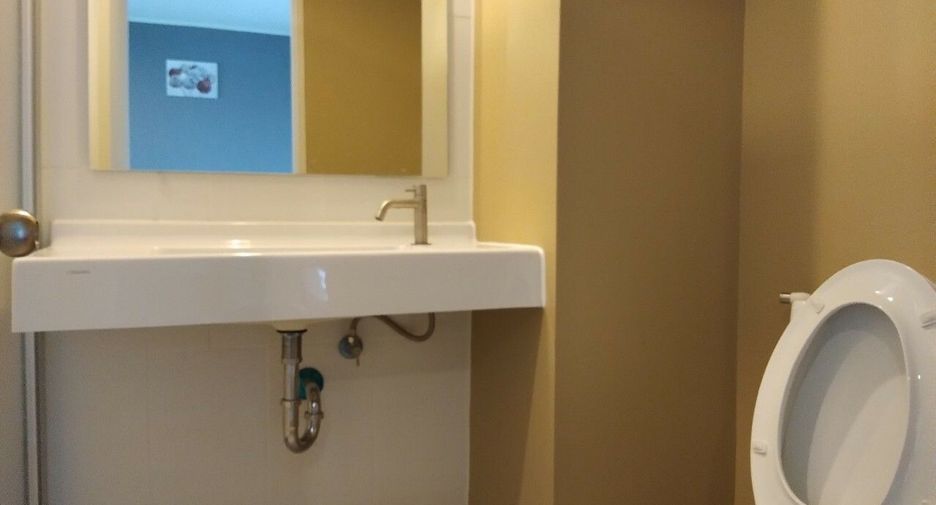 For rent 1 bed condo in Bang Kapi, Bangkok