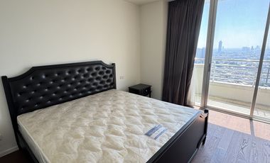 For rent 3 bedrooms condo in Sathon, Bangkok