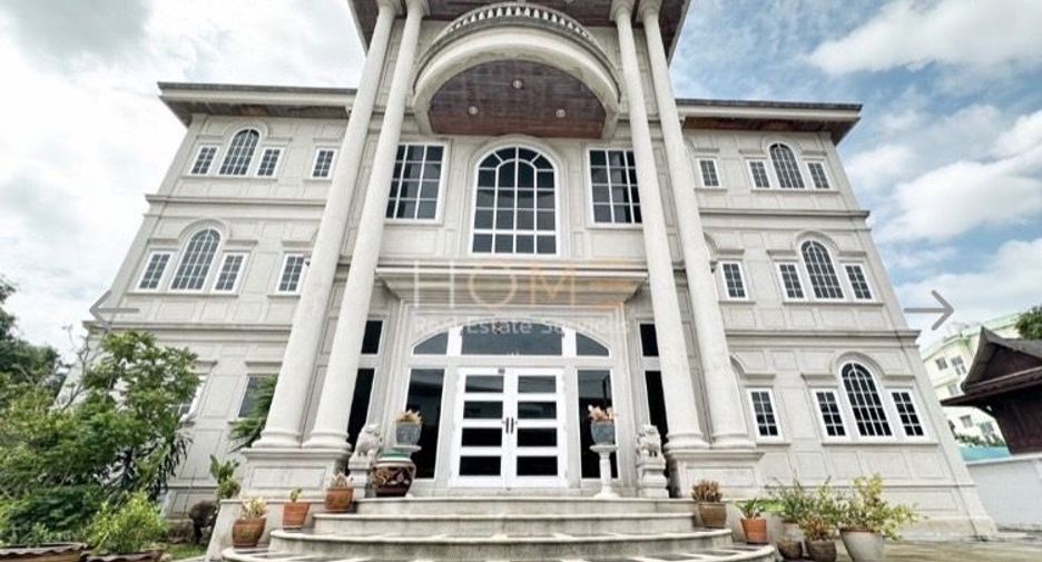 Haus zum Kauf mit 7 Zimmer in Phasi Charoen, Bangkok