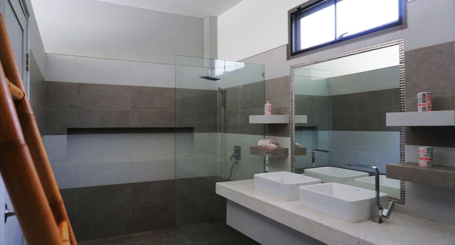 Villa en venta y en alquiler de 3 habitaciones en Mueang Phuket, Phuket