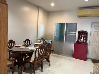 ให้เช่า 3 ห้องนอน บ้านเดี่ยว ใน ยานนาวา, กรุงเทพฯ