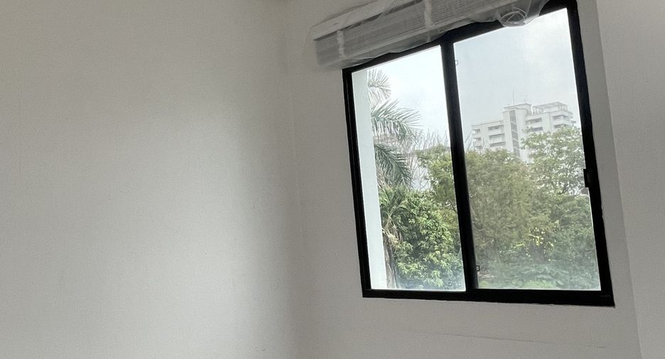 ให้เช่า 3 ห้องนอน คอนโด ใน วัฒนา, กรุงเทพฯ