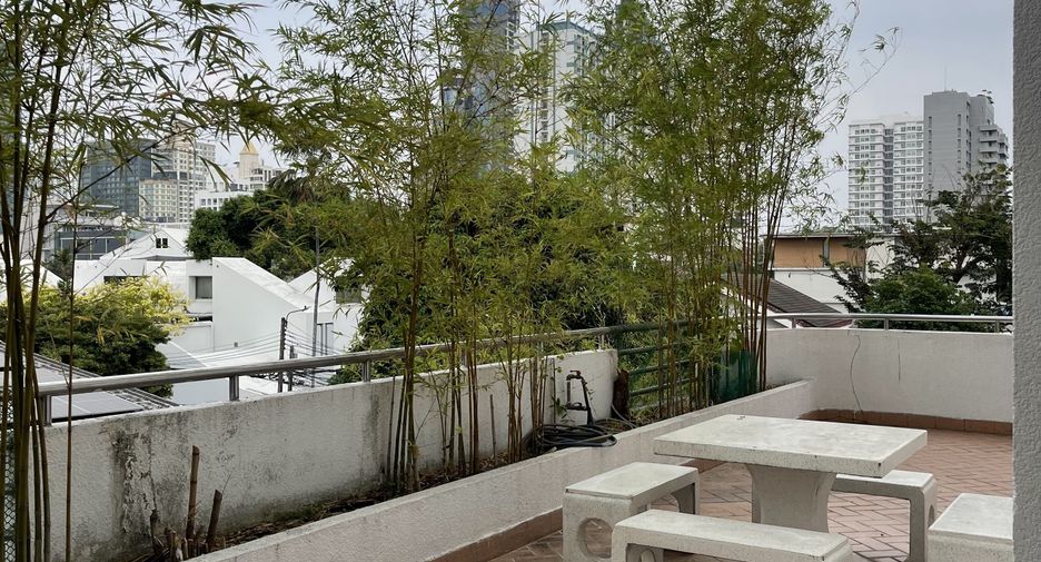 ให้เช่า 3 ห้องนอน คอนโด ใน วัฒนา, กรุงเทพฯ