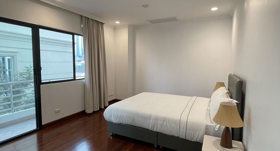ให้เช่า 3 ห้องนอน คอนโด ใน วัฒนา, กรุงเทพฯ