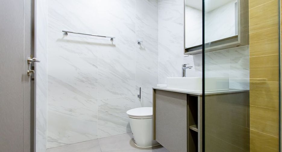 For sale 2 bedrooms condo in Watthana, Bangkok