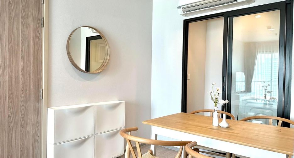 For rent 2 bedrooms condo in Thon Buri, Bangkok