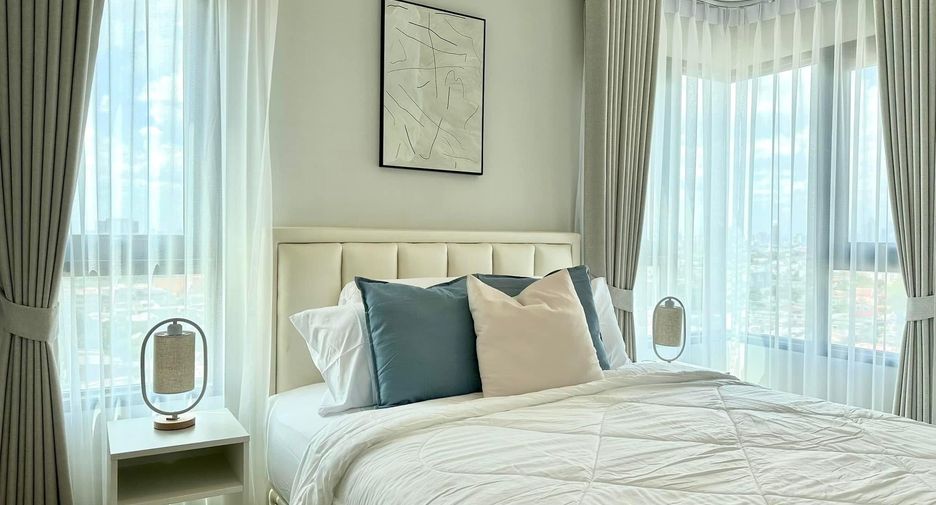 For rent 2 bedrooms condo in Thon Buri, Bangkok