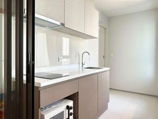 For rent 2 bedrooms condo in Thon Buri, Bangkok