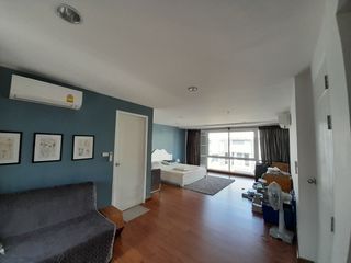 Reihenhaus zum Kauf und zur Miete mit 3 Zimmer in Wang Thonglang, Bangkok