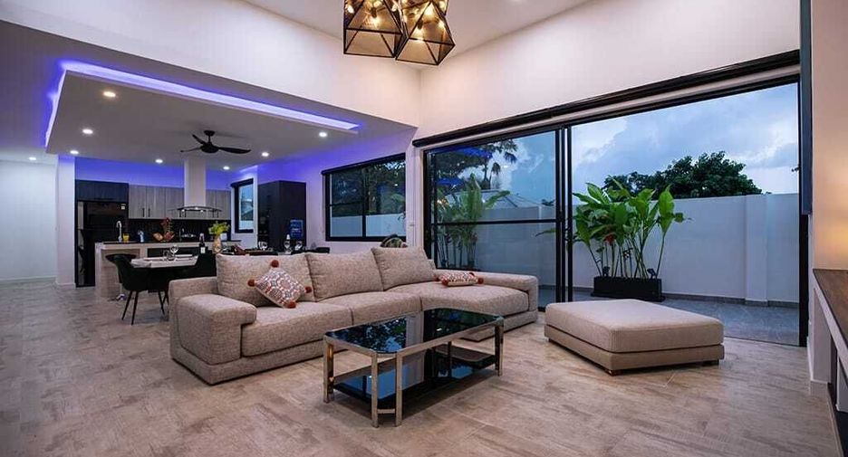 Villa en alquiler de 5 habitaciones en Mueang Phuket, Phuket