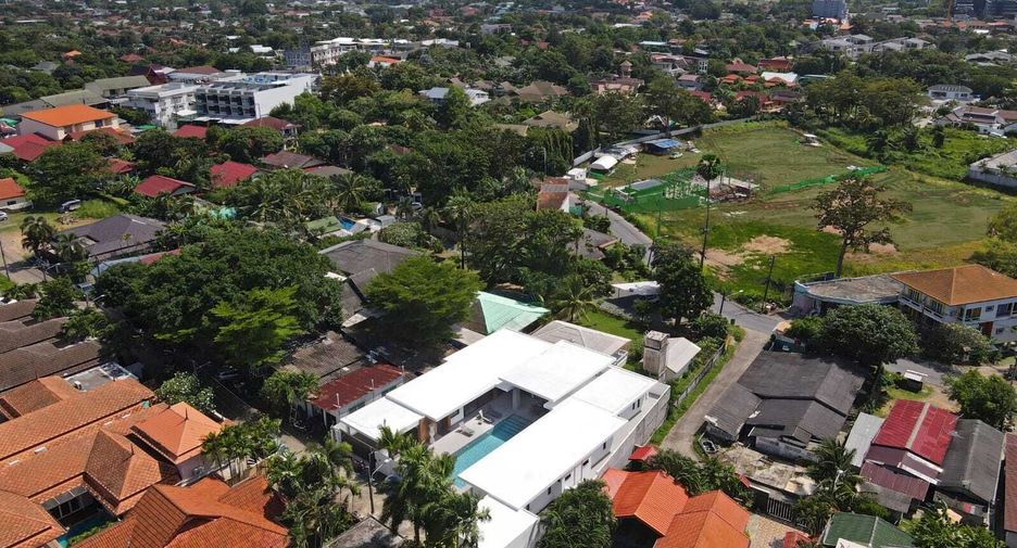 Villa en alquiler de 5 habitaciones en Mueang Phuket, Phuket