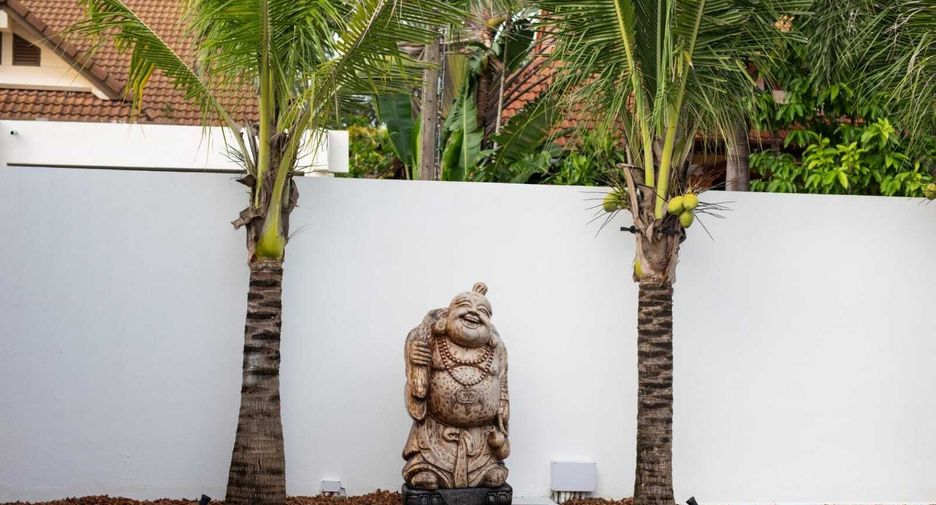Villa en alquiler de 5 habitaciones en Mueang Phuket, Phuket