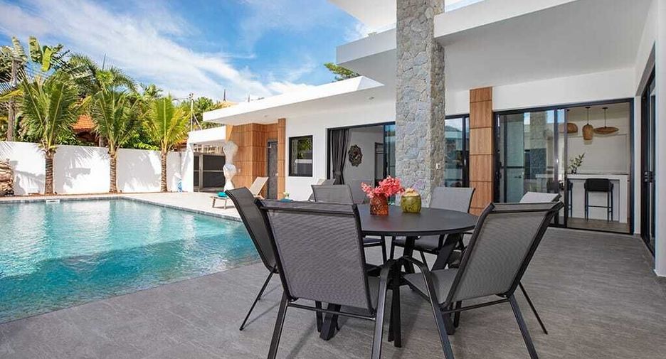 Villa en alquiler de 5 habitaciones en Mueang Phuket, Phuket