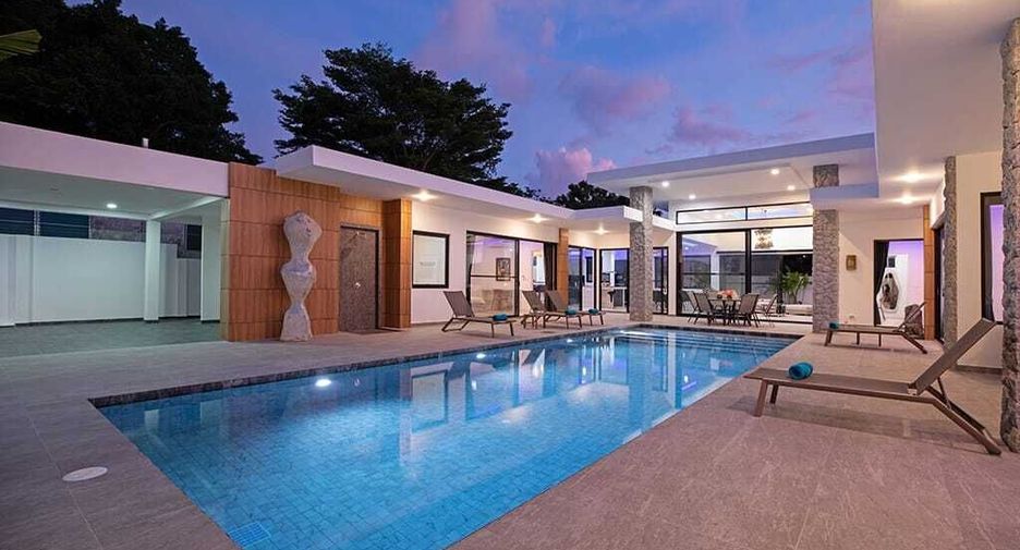 Villa en alquiler de 5 habitaciones en Mueang Phuket, Phuket