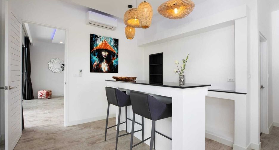 Villa en alquiler de 5 habitaciones en Mueang Phuket, Phuket