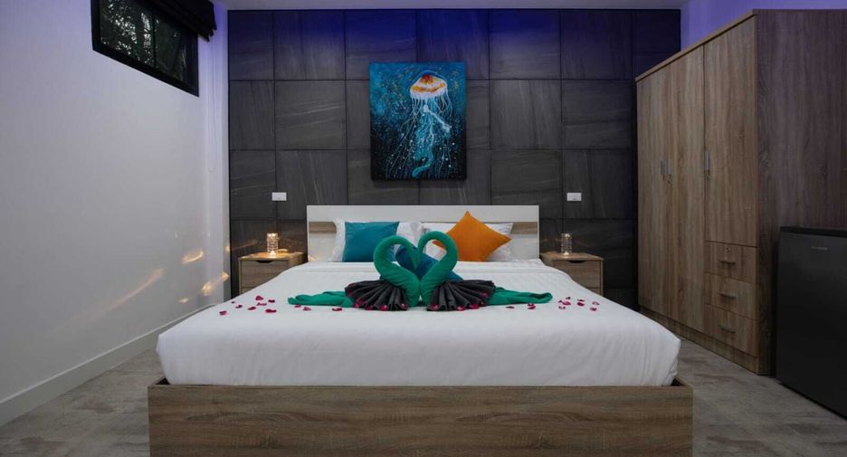 Villa en alquiler de 5 habitaciones en Mueang Phuket, Phuket
