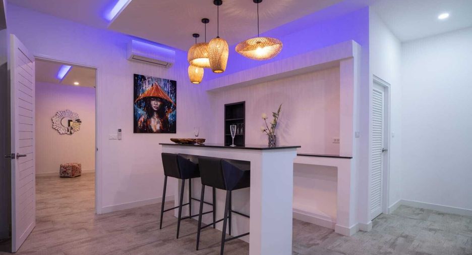 Villa en alquiler de 5 habitaciones en Mueang Phuket, Phuket