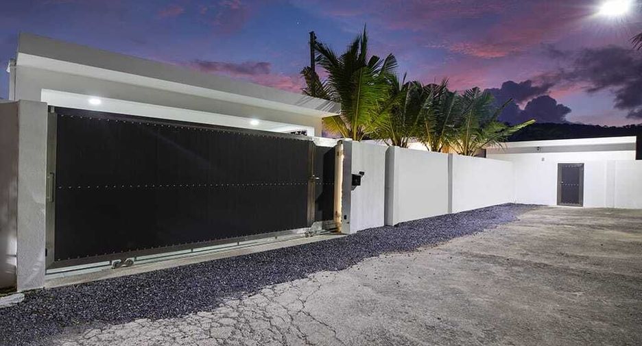 Villa en alquiler de 5 habitaciones en Mueang Phuket, Phuket