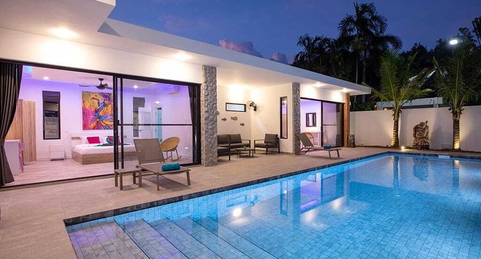 Villa en alquiler de 5 habitaciones en Mueang Phuket, Phuket