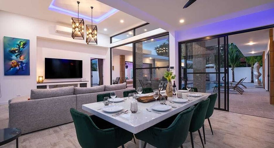 Villa en alquiler de 5 habitaciones en Mueang Phuket, Phuket